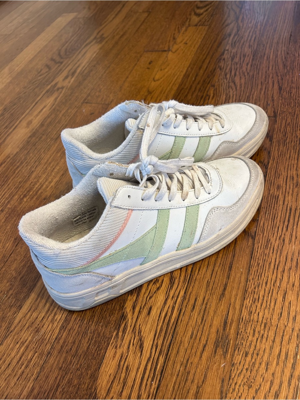 Women’s GOLA sneakers Pastel Green & Pink Stripes size 8.5